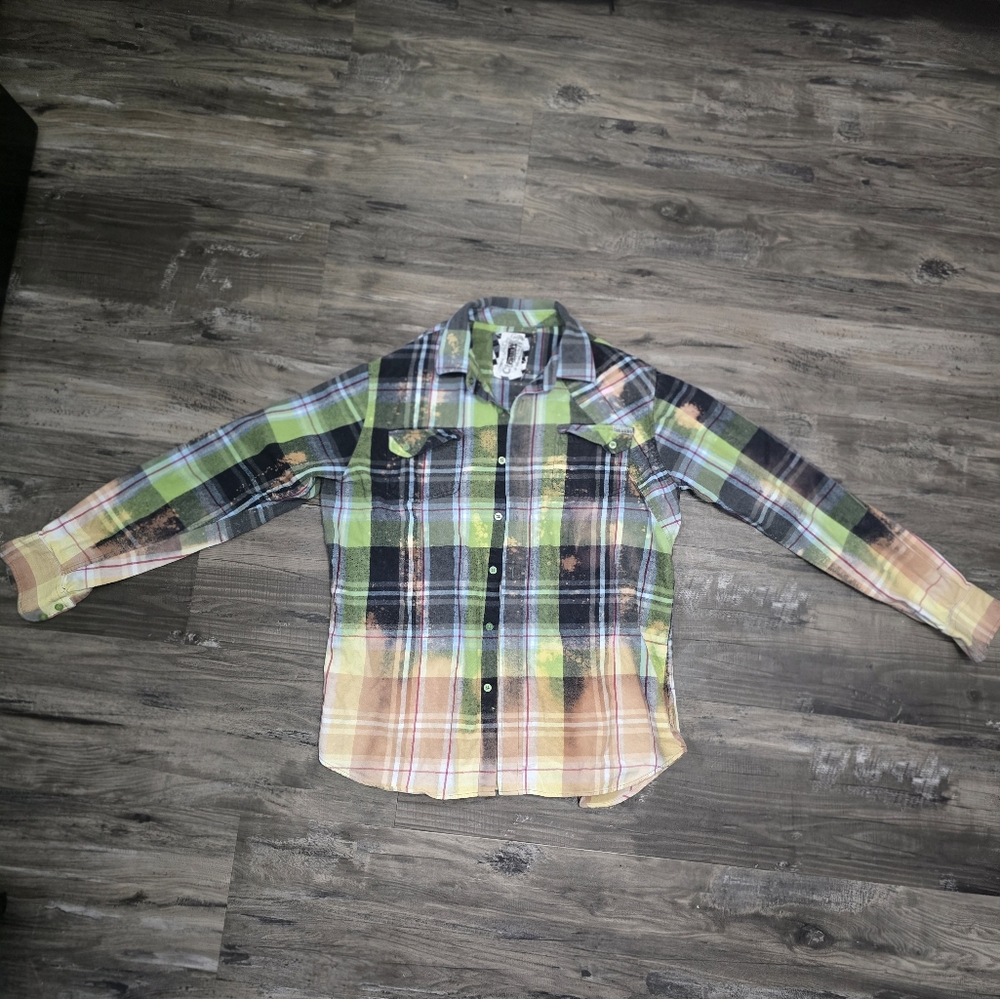 Custom MN button up